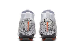 Nike Voetbalschoen Jr. Mercurial Superfly 7 Academy CR7 FG/MG Wit/oranje KIDS 9 Nike Voetbalschoen Jr. Mercurial Superfly 7 Academy CR7 FG/MG Wit/oranje KIDS -Goedkope Bal Meester Winkel 36654781 4