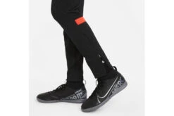 Nike Dri-FIT Academy Trainingsbroek Zwart/bright Crimson KIDS 10 Nike Dri-FIT Academy Trainingsbroek Zwart/bright Crimson KIDS -Goedkope Bal Meester Winkel 37096785 5