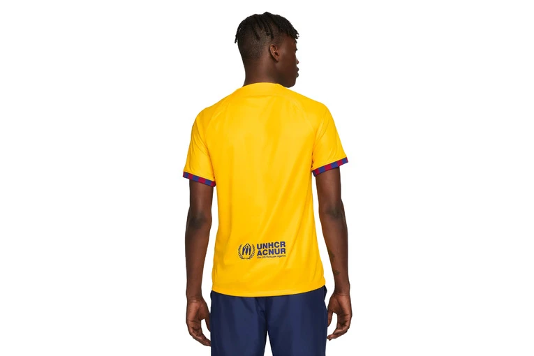 Nike FC Barcelona 2023/24 Stadium Vierde Voetbalshirt Amarillo/University Red/Deep Royal Blue Heren 2 Nike FC Barcelona 2023/24 Stadium Vierde Voetbalshirt Amarillo/University Red/Deep Royal Blue Heren - Afbeelding 2