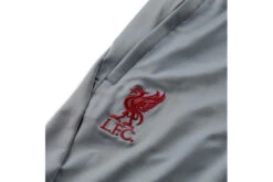 Nike Liverpool FC Strike Trainingsbroek Smoke Grey/Tough Red KIDS -Goedkope Bal Meester Winkel 37107642 3