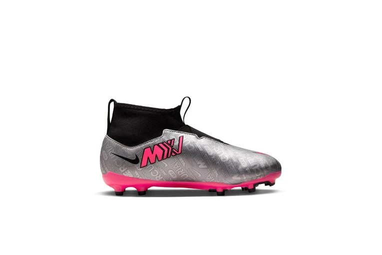 Nike Jr. Zoom Mercurial Superfly 9 Academy XXV MG Voetbalschoenen Metallic Silver/Zwart/Volt/Hyper Pink KIDS 1 Nike Jr. Zoom Mercurial Superfly 9 Academy XXV MG Voetbalschoenen Metallic Silver/Zwart/Volt/Hyper Pink KIDS